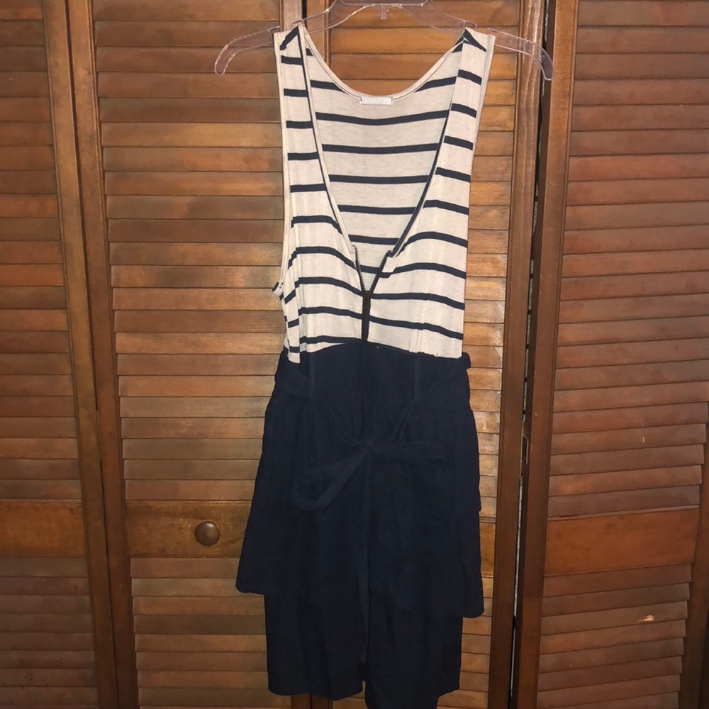 Max Rave Junior Dress Size Medium